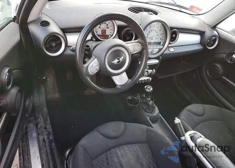 2009 Mini Cooper from USA, damaged, VIN WMWMF335X9TU70716